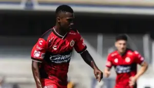 Fortaleza acerta contratação de atacante ex-São Paulo