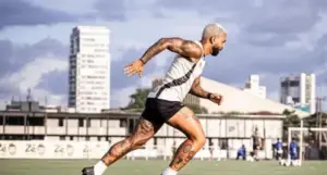 Gabigol passa por cirugia e deve reforçar o Santos contra o Remo