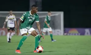 Guarani acerta empréstimo de João Victor ao Joinville