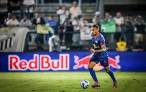 Red Bull Bragantino assina com zagueiro e empresta lateral