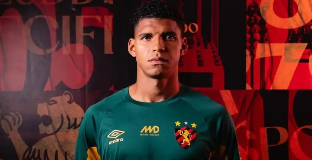 Sport oficializa a contratação de goleiro revelado pelo Vasco