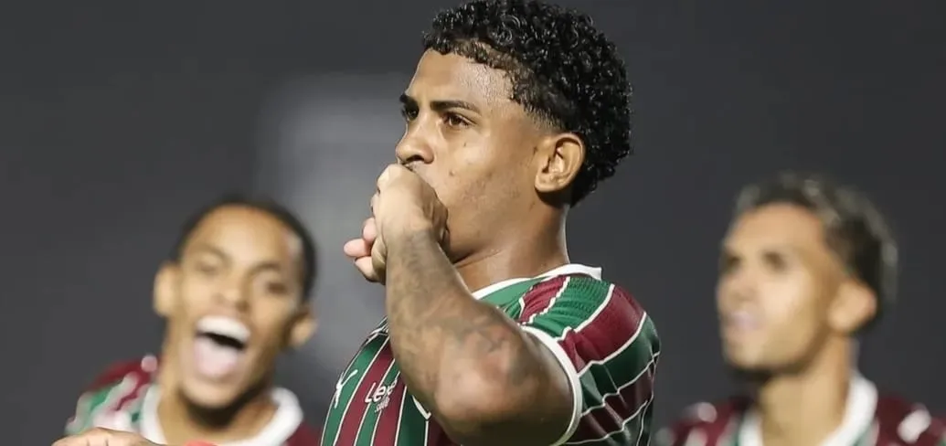 John Kennedy em ação pelo Fluminense (Foto: Lucas Merçon-FFC)