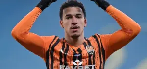 Flamengo esfria interesse em centroavante do Shakhtar Donetsk