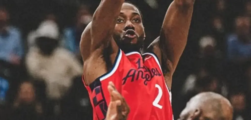 Kawhi Leonard retorna e lidera Clippers em vitória sobre os Lakers