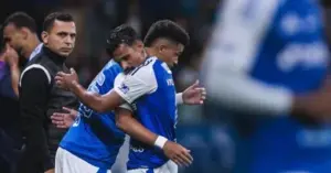 Cruzeiro vira alvo do mercado europeu por Kaiki e Kauã