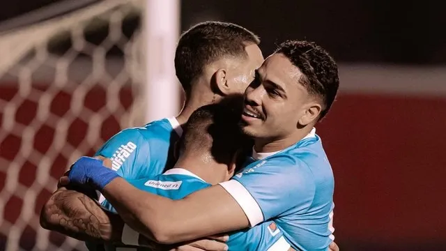 PARANAENSE: Londrina e Azuriz avançam e Maringá respira (Foto: Divulgação/LEC)