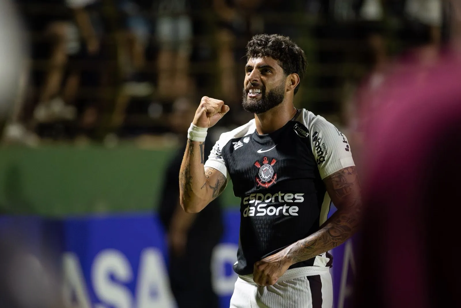 PAULISTÃO: Corinthians vence no fim e Santos só empata (Foto: Alexsandro)