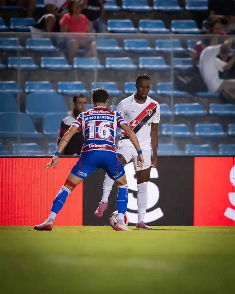 CEARENSE: Empate sem gols no clássico entre Ferroviário e Fortaleza