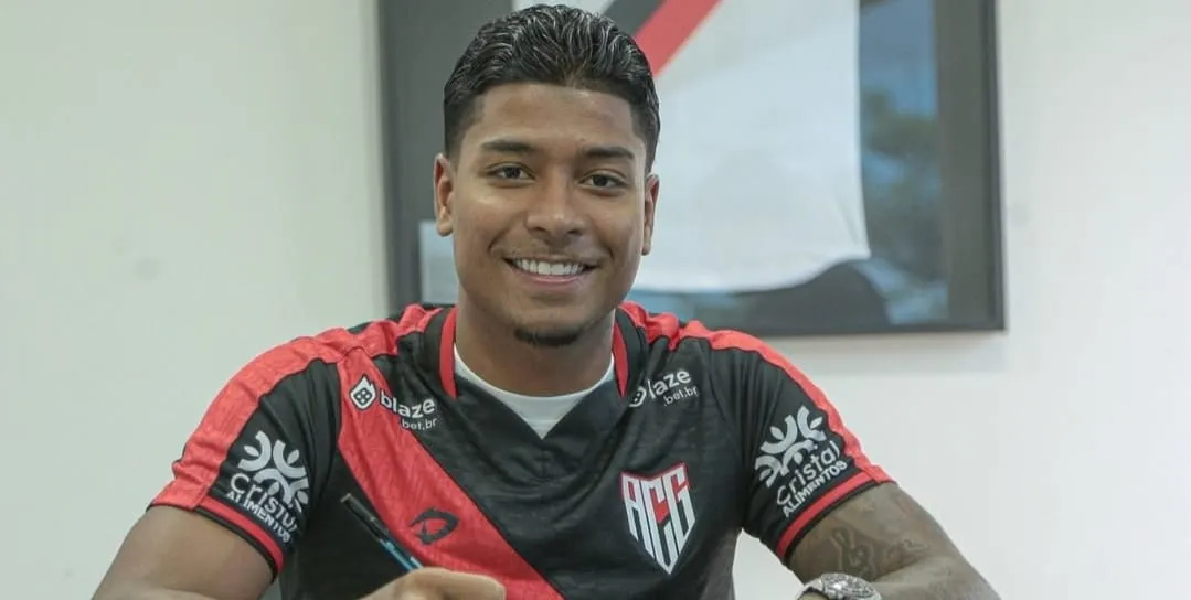 Matheus Índio é confirmado pelo Atlético-GO (Foto: Divulgação-ACG)