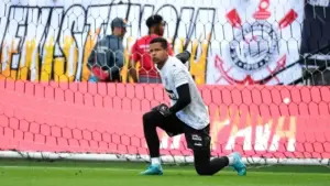 Ponte Preta tenta se reerguer em meio a crise e goleiro desabafa