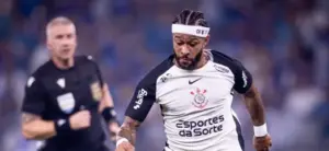 Corinthians não terá Memphis Depay no clássico contra o Santos