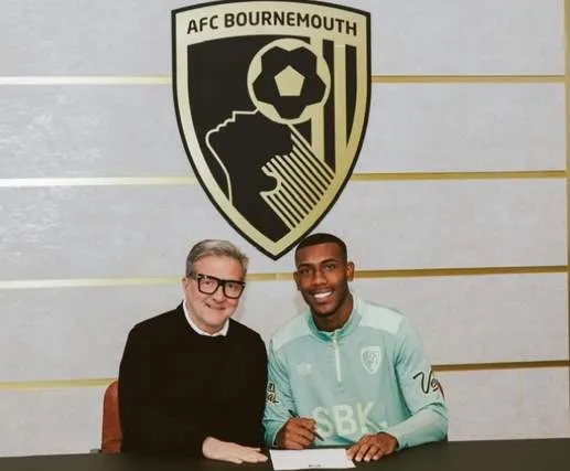 Nenê Zini fechou contrato de Rayan com Bournemouth 3 Rayan - Vasco - 2026