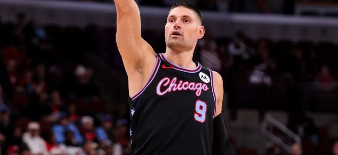 Nikola Vucevic em ação contra o Utah Jazz (Foto: Divulgação-Chicago Bulls)