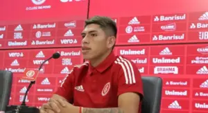 Justiça retém R$ 240 mil do Internacional por dívida de Palacios