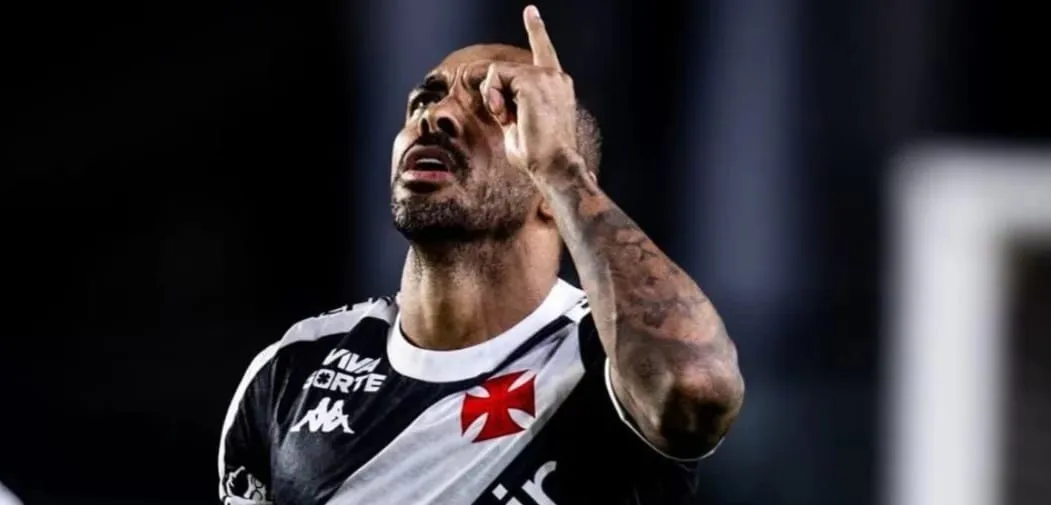 Paulo Henrique em ação pelo Vasco (Foto: Matheus Lima-CRVG)