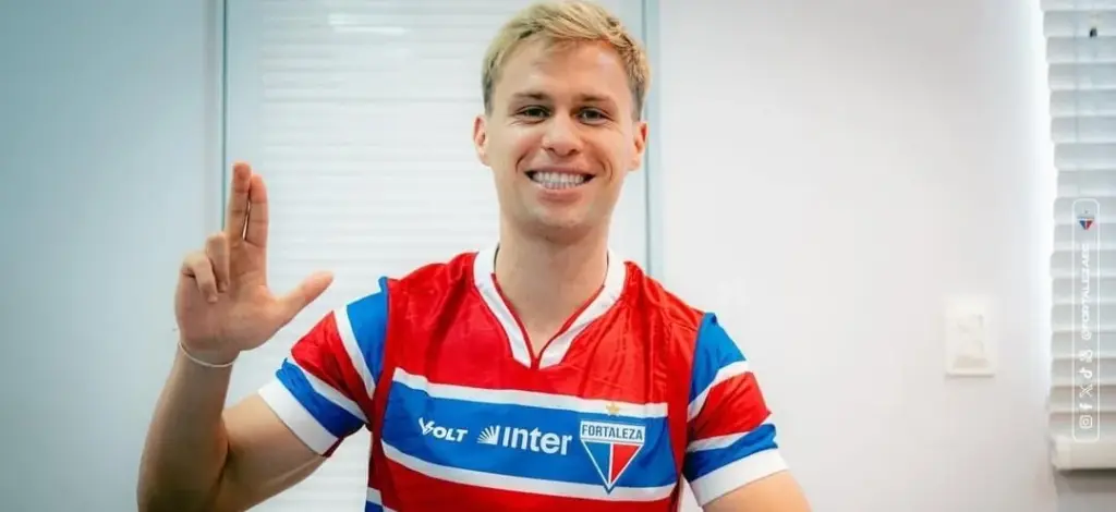 Fortaleza oficializa volante por empréstimo junto ao Grêmio