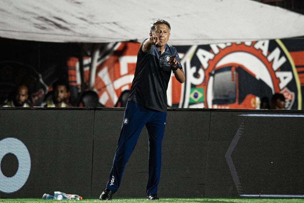 Osório assume escolhas táticas após derrota do Remo para o Vitória (Foto: Talita Gouvêa/Remo)