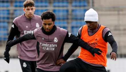 Rodrygo deve herdar vaga de Mbappe