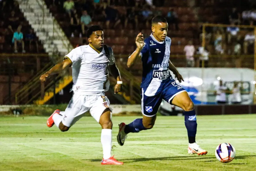 Sertãozinho 0 x 0 Taubaté - Touro e Burro fazem empate movimentado
