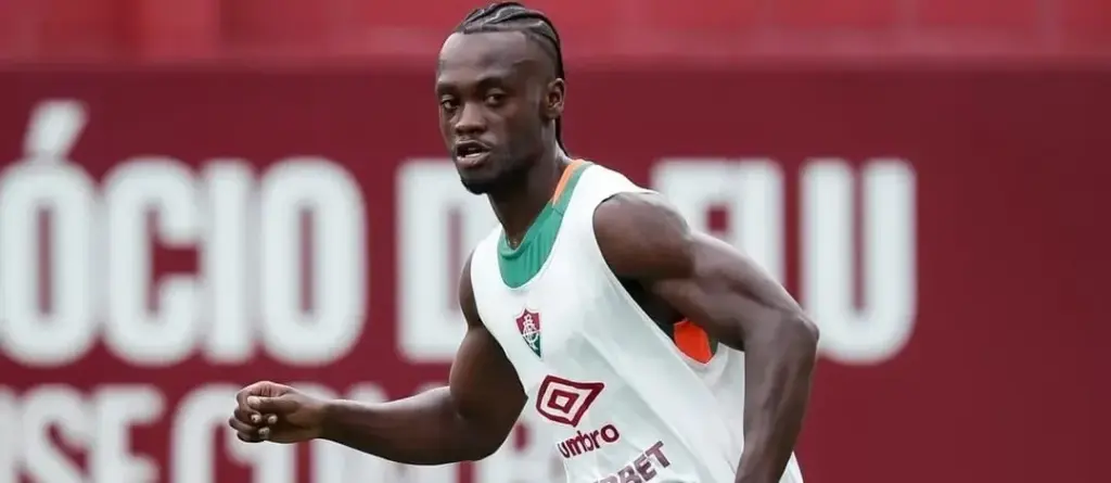 Fluminense segura atacante após procura de clube colombiano