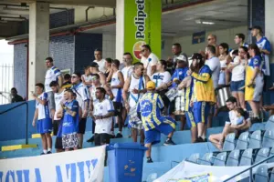 Série A2: São José recebe apoio de torcida em treino aberto