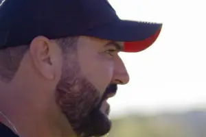 Danilo reencontra Tite em sua estreia como técnico profissional