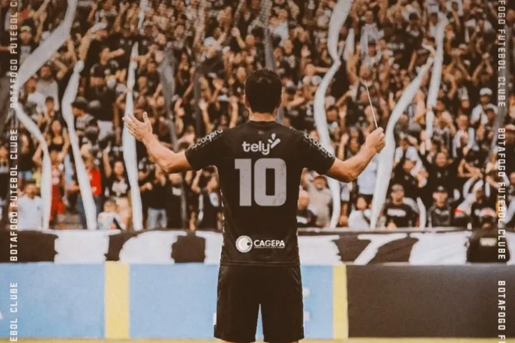 Aos 44 anos, Nenê acerta com o Botafogo-PB para temporada de 2026 (Foto: Divulgação)