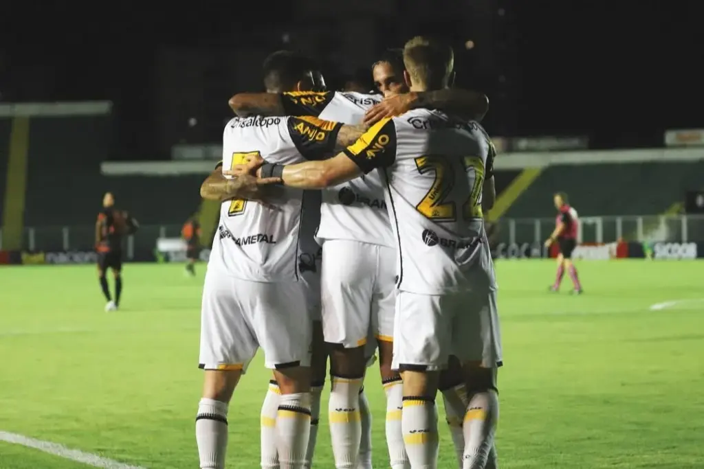 CATARINENSE: Avaí, Brusque e Criciúma avançam