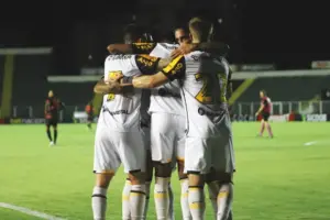 CATARINENSE: Avaí, Brusque e Criciúma avançam