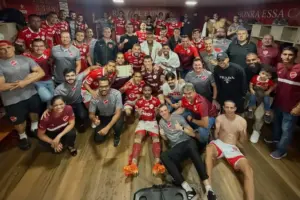 GOIANO: Vila Nova mantém 100% e Goiás vence jogo interrompido