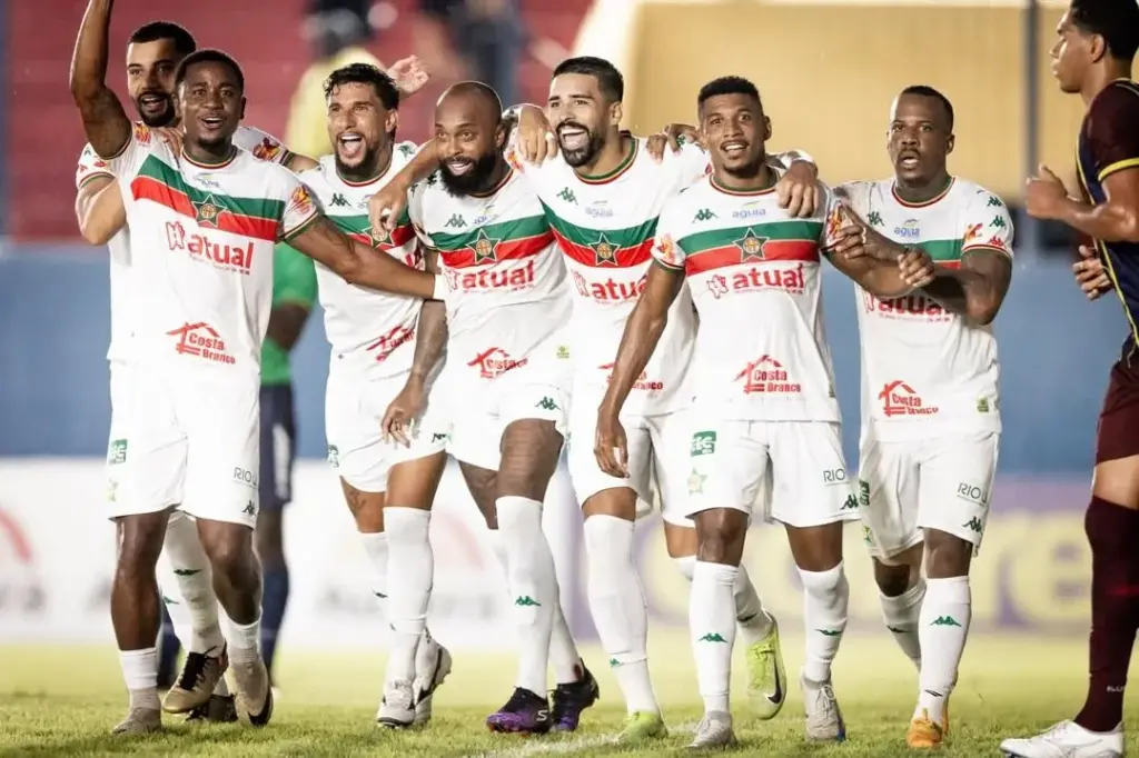 CARIOCA: Portuguesa vence Madureira e respira na tabela (Foto: Clickmj)