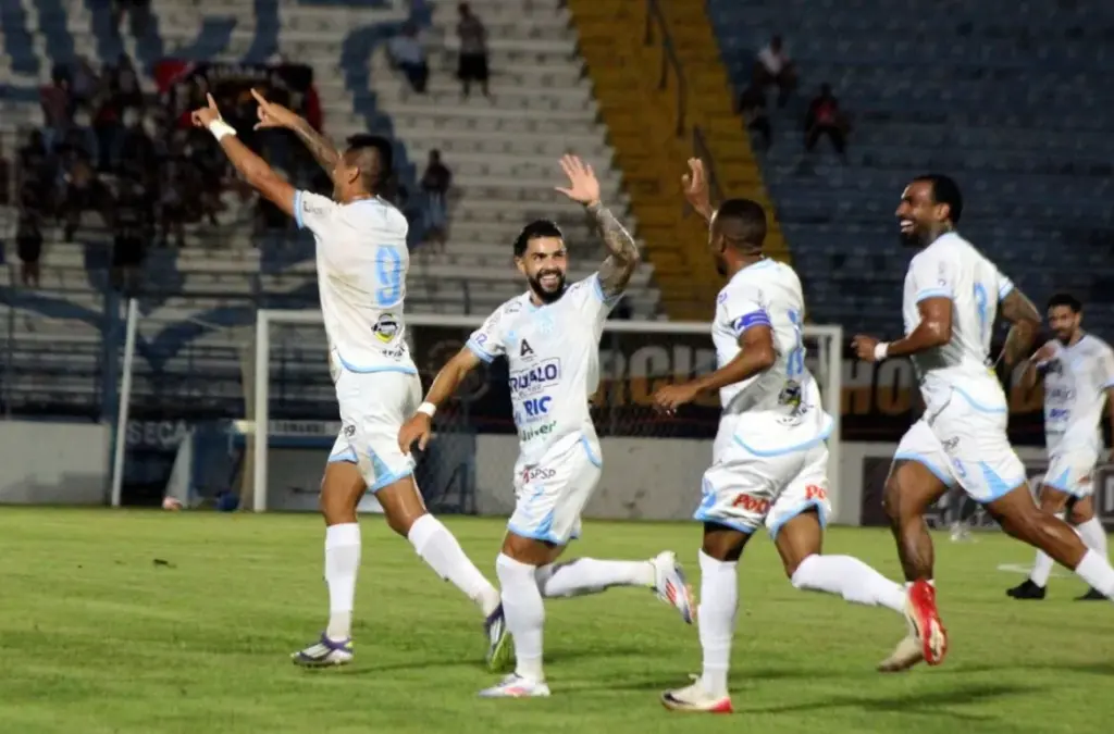 PAULISTÃO A3 RIVALO: Marília e EC São Bernardo goleiam e lideram