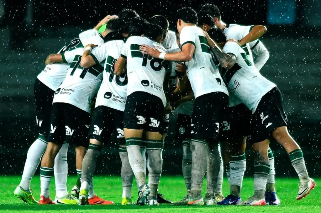 PARANAENSE: Coritiba cede empate no fim; Operário também vacila