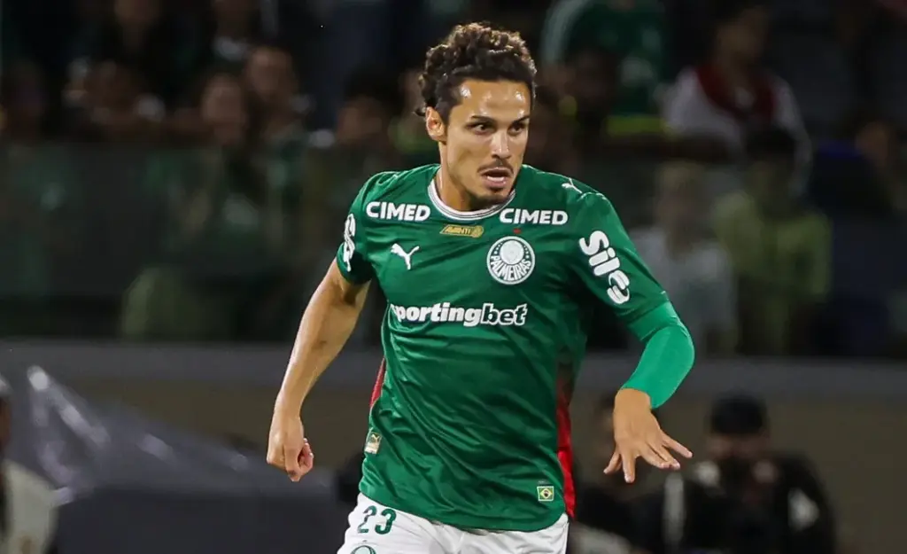 Abel Ferreira comenta possível saída de Raphael Veiga do Palmeiras