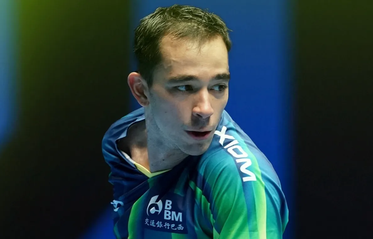 Hugo Calderano perde para Wen Ruibo e cai na semifinal em Doha