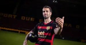 Sport rescinde contrato de Sérgio Oliveira