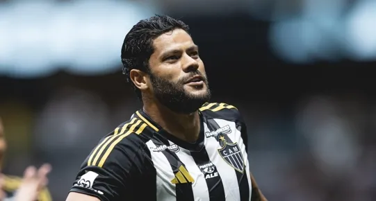 Atlético-MG enfrenta impasse com Hulk e negociações continuam