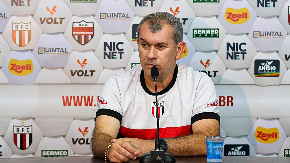 Tencati elogia elenco do Botafogo SP e projeta Paulistao