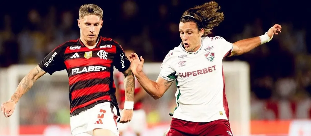 Varela e Canobbio em Flamengo x Fluminense (Foto: Adriano Fontes-CRF)
