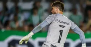 Red Bull Bragantino negocia com Tiago Volpi após saída do Grêmio