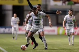 Votuporanguense 1 x 0 Santo André - Mesmo no sufoco, CAV faz lição de casa