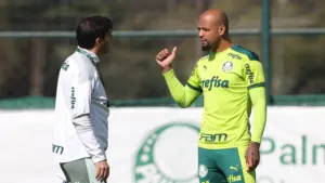 Felipe Melo critica Abel por férias estendidas no Palmeiras: 'Deveria ser o 1º a se apresentar'