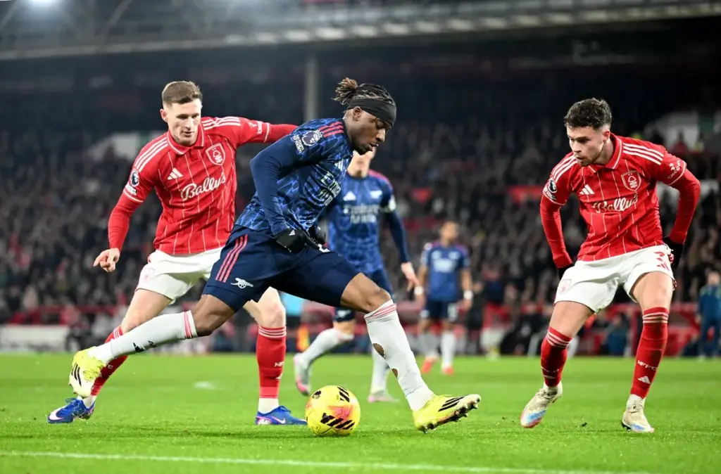 INGLÊS: Arsenal empata com o Nottingham Forest e desperdiça chance de disparar