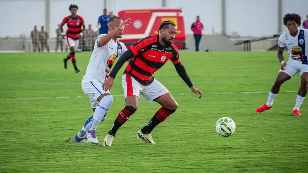 Campinense bate Atlético Paraibano