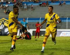 Catanduva 2 x 0 Itapirense - Invencibilidade e liderança na Série A3