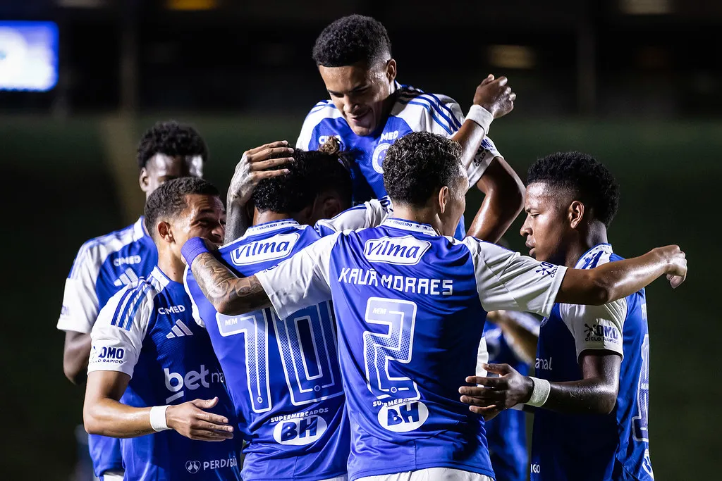 Cruzeiro vence Tombense Mineiro