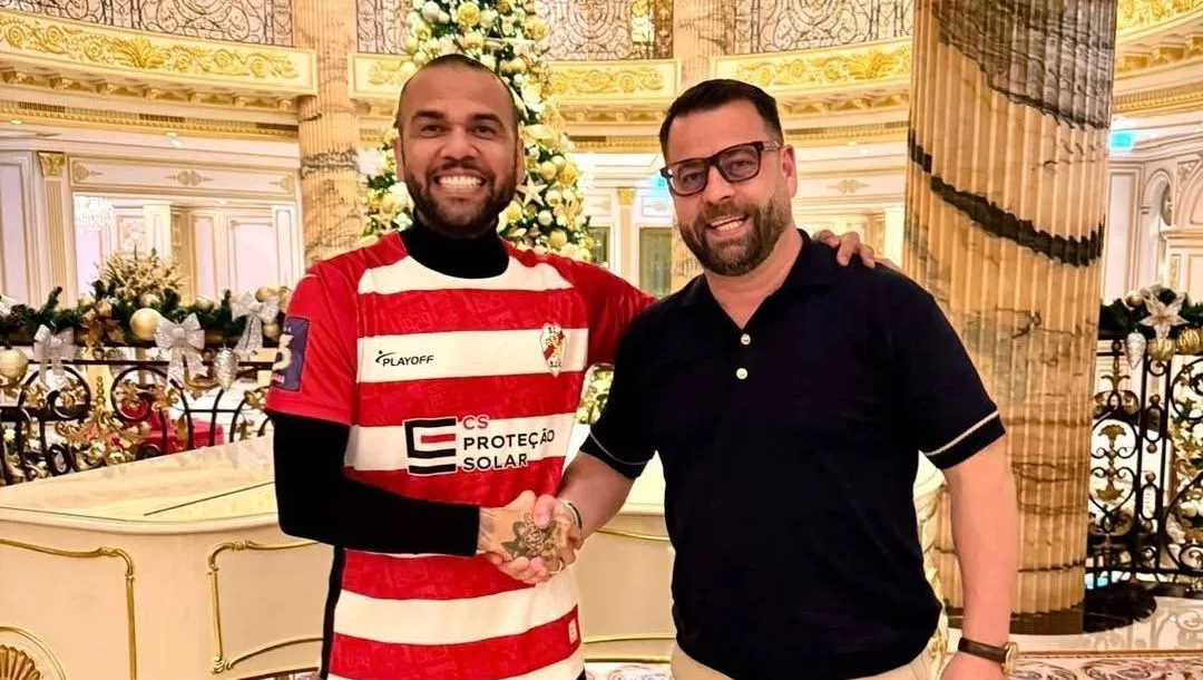 Daniel Alves foi anunciado como investidor do Sporting Clube São João de Ver, de Portugal - Foto: Reprodução/Instagram/scsjver