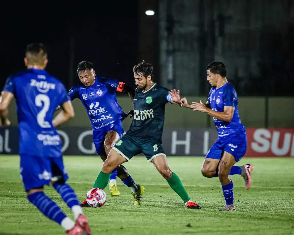 CEARENSE: Jogos definem posições finais do Grupo B 2 Floresta empata Iguatu Cearense