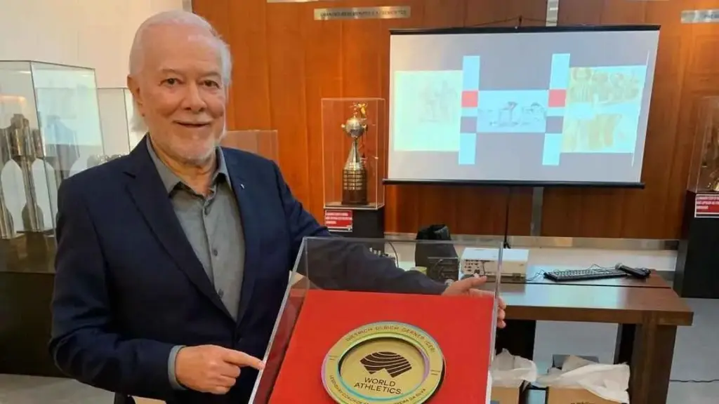 Presidente interino do São Paulo vai ao CT na véspera do Majestoso