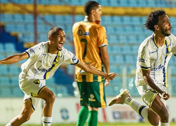 IAPE vence Luminense Maranhense